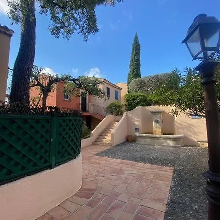 De Charme Avec Piscine Apartment Grimaud